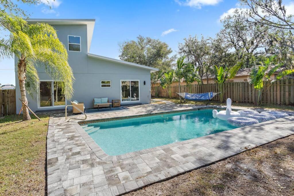 Willa Florida Getaway With Backyard Pool Oasis Sarasota Zewnętrze zdjęcie