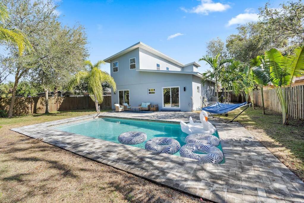 Willa Florida Getaway With Backyard Pool Oasis Sarasota Zewnętrze zdjęcie